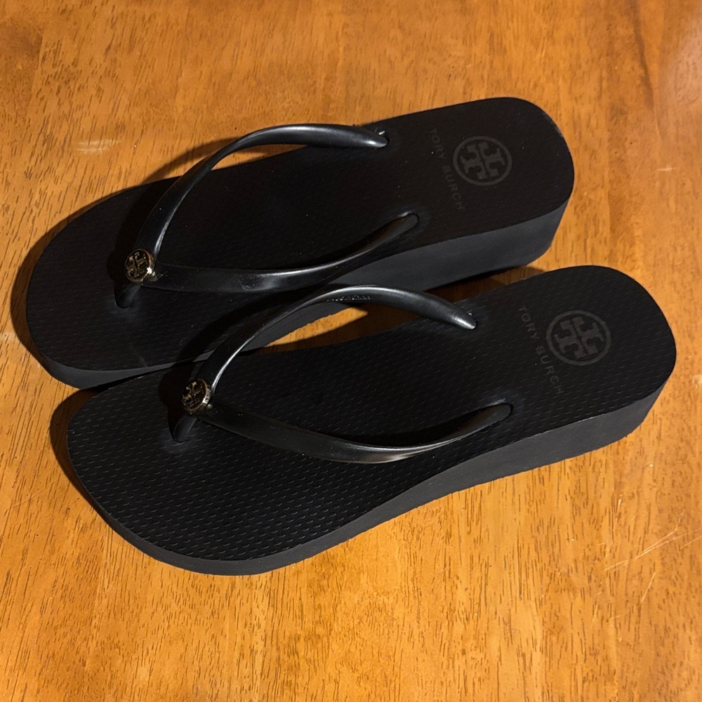 NEW Tory Burch Black Platform Sandals
